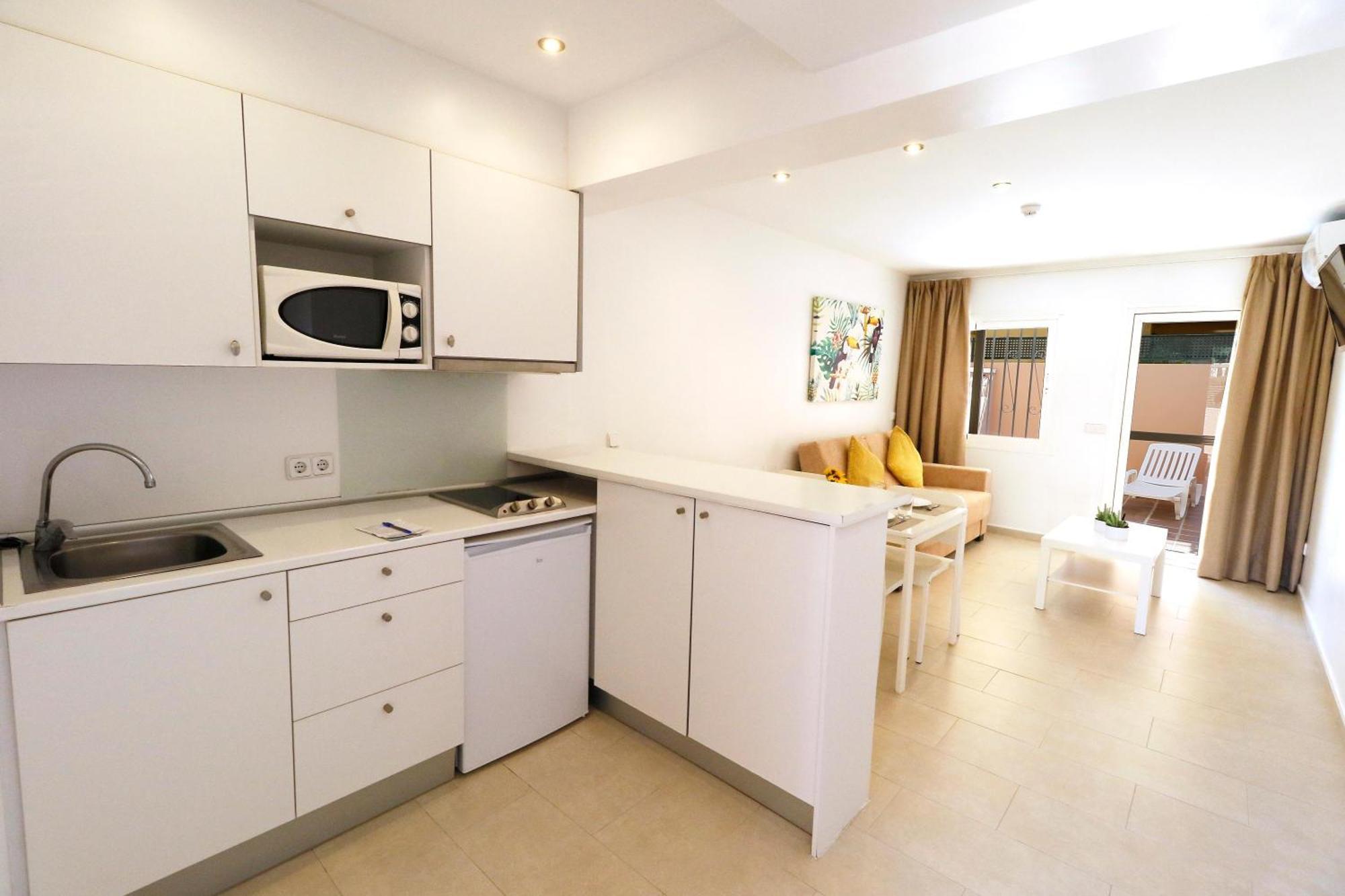 Palmanova Naika Studios & Apartments מראה חיצוני תמונה