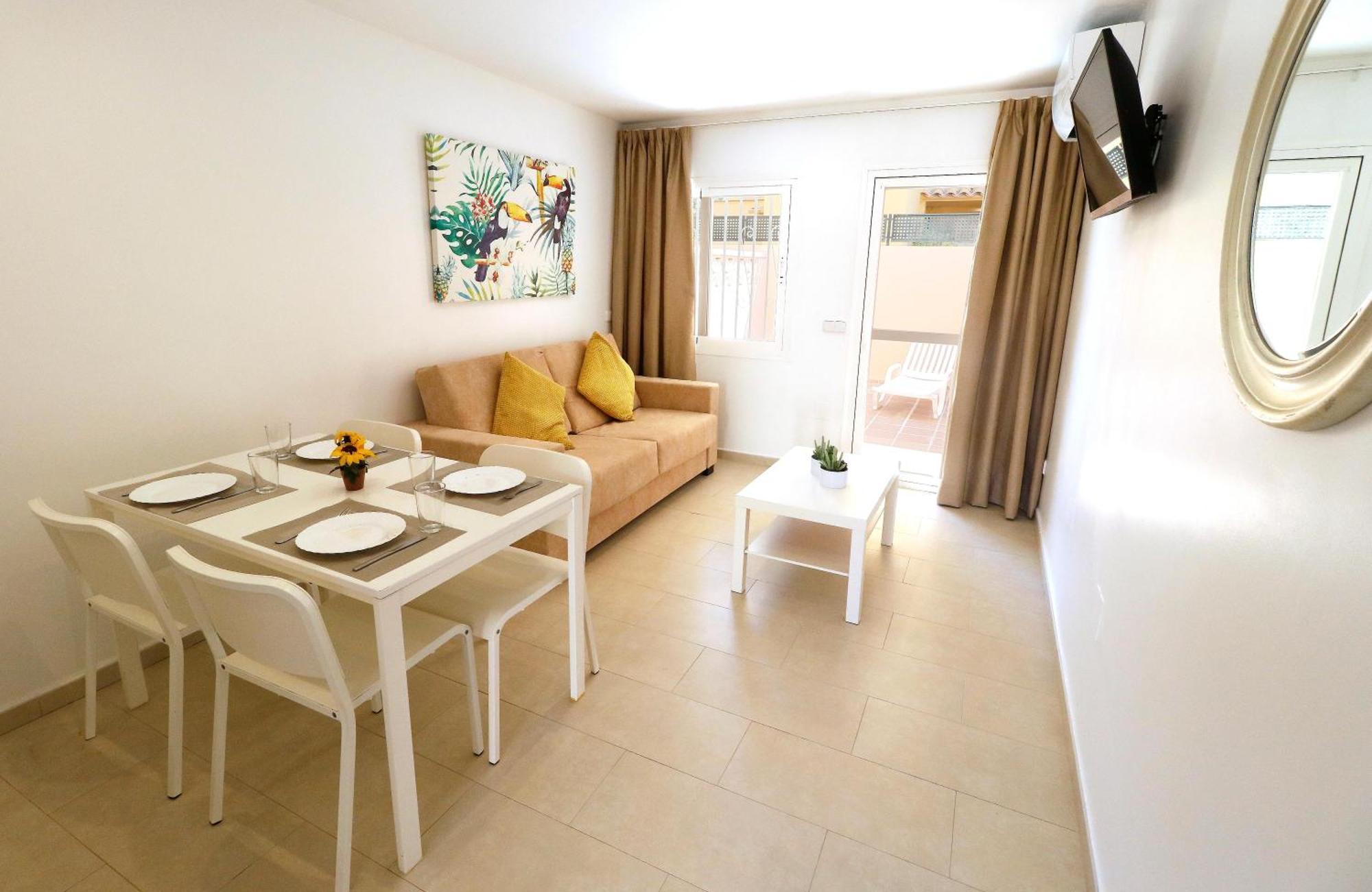 Palmanova Naika Studios & Apartments מראה חיצוני תמונה